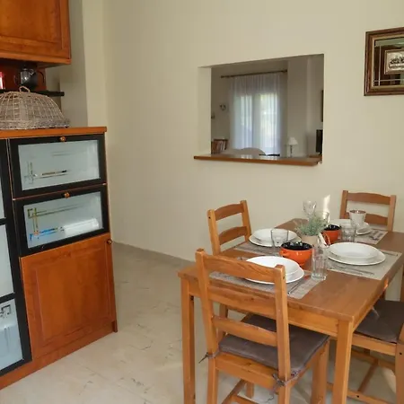 Apartman Deppy's House κοντά στα λουτρά πόζαρ Chrysi