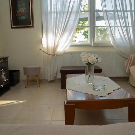 Deppy's House κοντά στα λουτρά πόζαρ