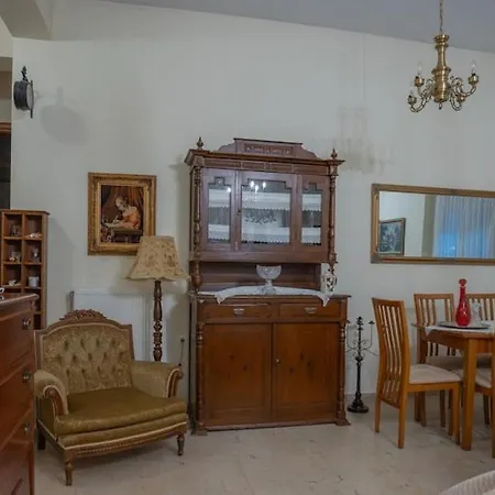 Deppy's House κοντά στα λουτρά πόζαρ Apartman *