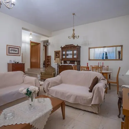 Apartment Deppy's House κοντά στα λουτρά πόζαρ *