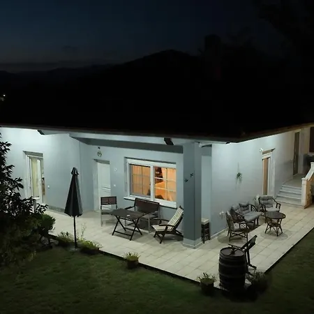 Deppy's House κοντά στα λουτρά πόζαρ *