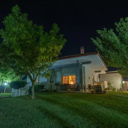 Deppy's House κοντά στα λουτρά πόζαρ Chrysi