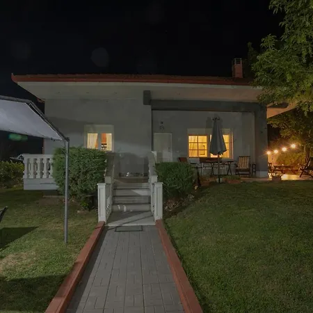 Deppy's House κοντά στα λουτρά πόζαρ Appartement