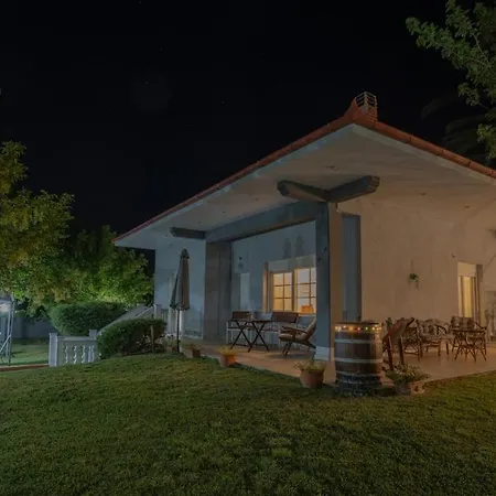 Deppy's House κοντά στα λουτρά πόζαρ Apartman Chrysi