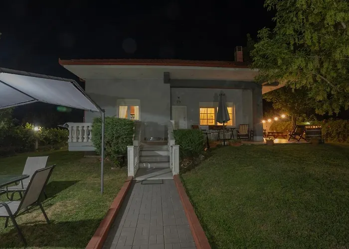Deppy's House κοντά στα λουτρά πόζαρ Apartament
